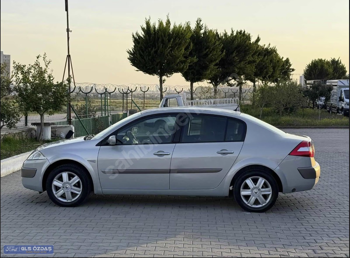 RENAULT MEGANE 1.6 DYNAMIQUE 2024 MODEL
